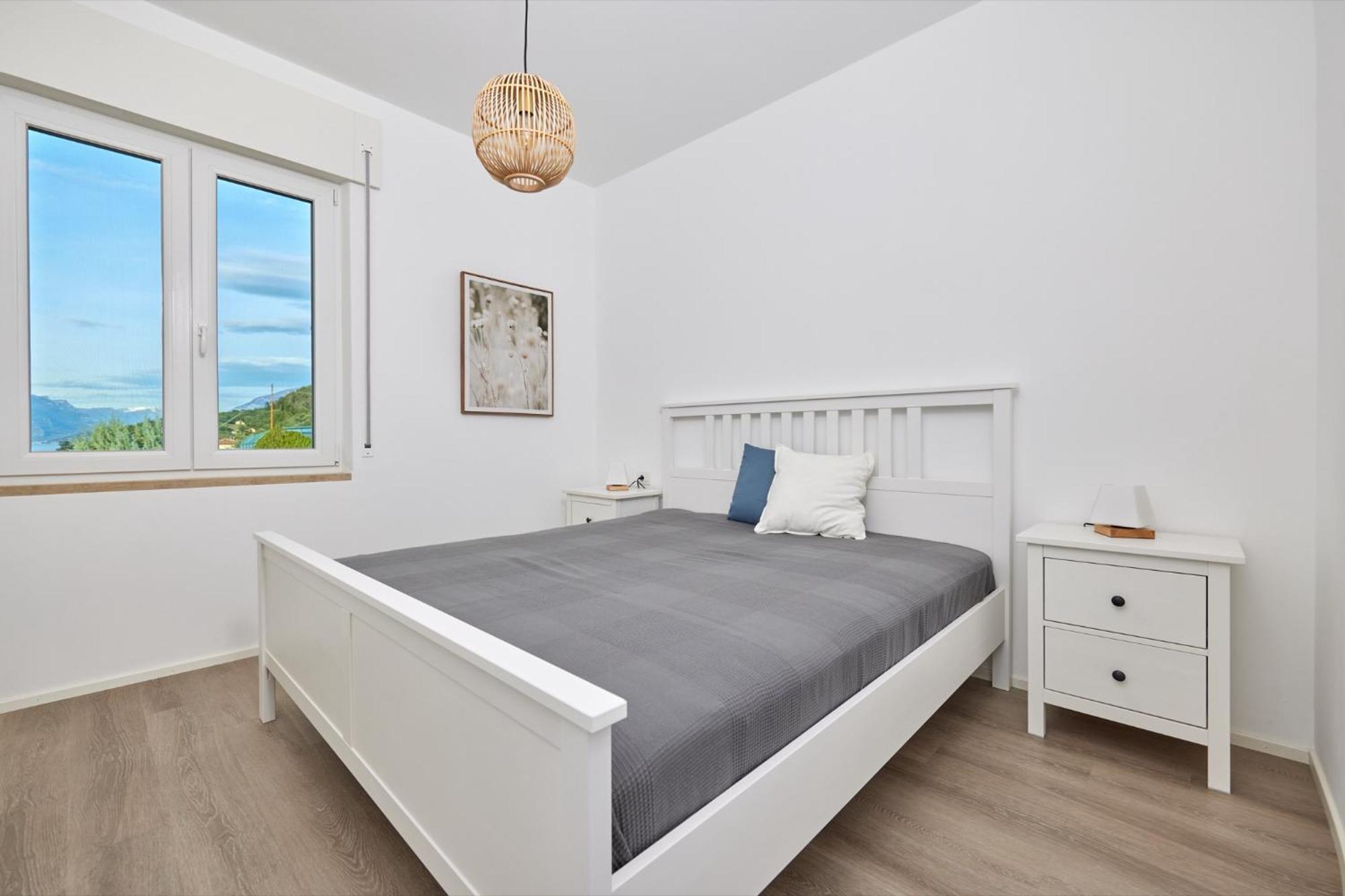 Lake View Luca Apartment Malcesine Bagian luar foto